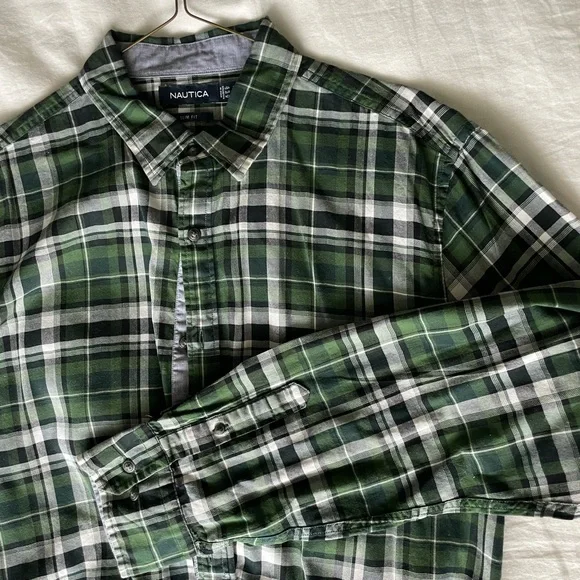 Nautica plaid button down, slim fit L. - Picture 2 of 2